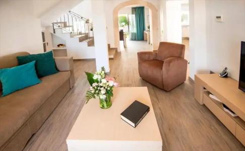 Ona Aucanada Club - 13