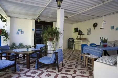 Bakkhos Guesthouse - 20