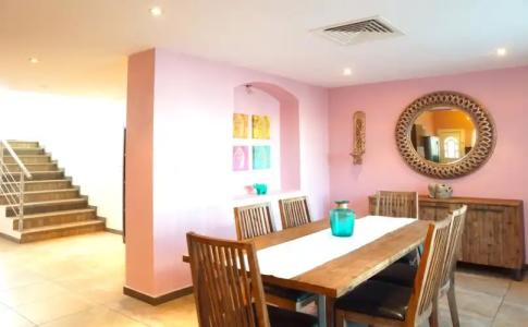 Behlys Boutique - 11