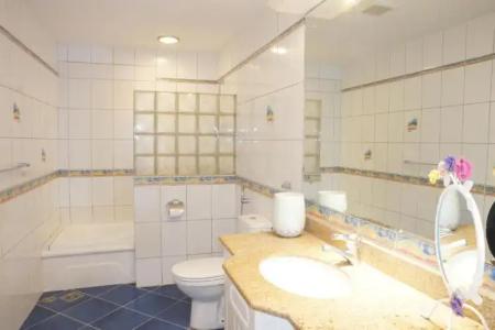 Behlys Boutique - 12