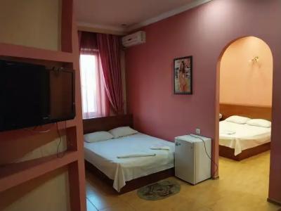 Happiness Guest House - 2