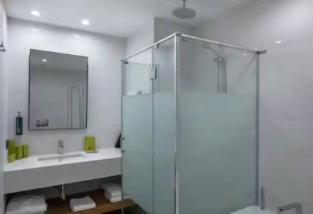 Hilton Garden Inn - 38