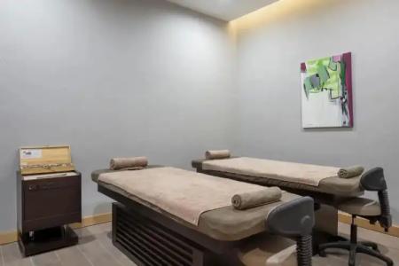 Hilton Garden Inn - 24