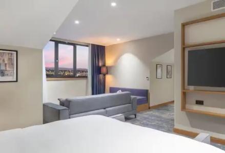 Hilton Garden Inn - 41