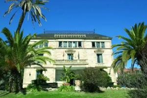 Mare de Déu de Montserrat Hotel