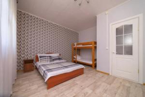 Family Holiday Hotel, Candripsh