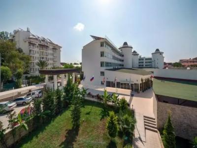 Royal Towers Resort - 2