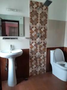 River Holiday Inn - 7