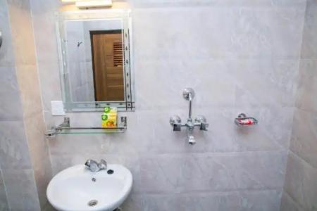 Sakura Boutique - 44