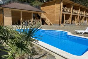 Dacha Hotel, Agoy