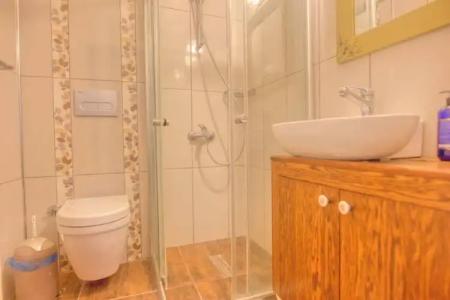 Deniz Önü Guesthouse - 8