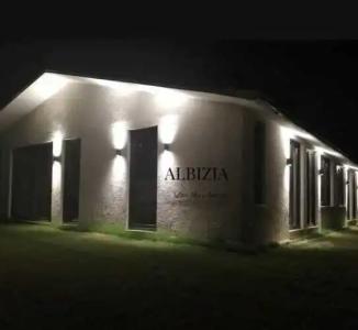 Albizia Boutique - 0