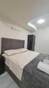 New York Capsule - 22