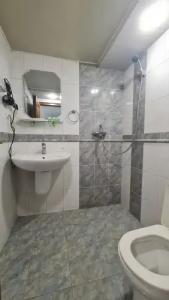 New York Capsule - 23