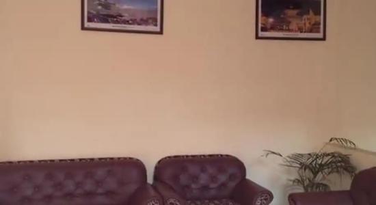 Traveler's Holiday Inn - 13