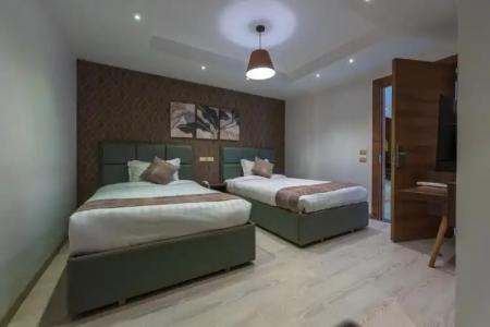 Jasmine Pyramids - 5