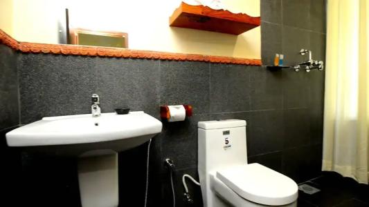 Golden Temple Inn - 7