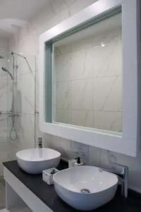 100 Boutique Living - 6