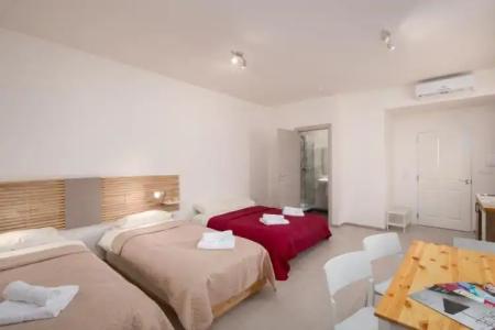 Island Guesthouse - 39