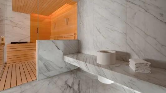 The Ritz-Carlton, - 101