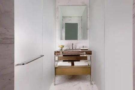 The Ritz-Carlton, - 118