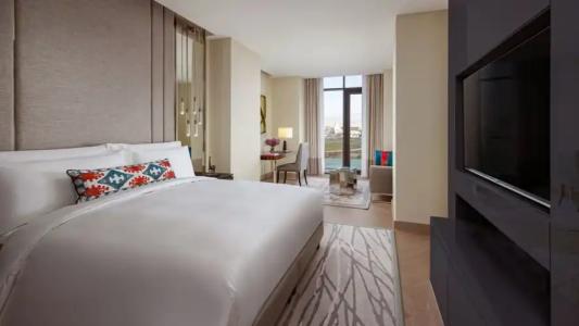 The Ritz-Carlton, - 120