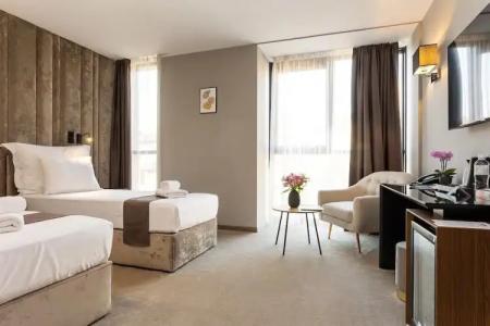 Abrazo Sofia by HMG - 64