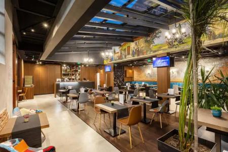 Abrazo Sofia by HMG - 12