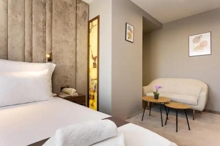 Abrazo Sofia by HMG - 84