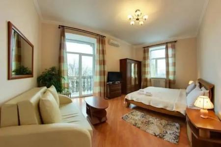 Kreshchatyk Guesthouse - 4
