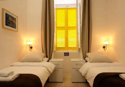 The Maltese Sun - 33