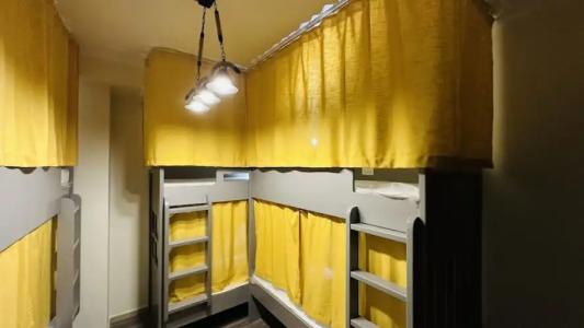 Route 66 Beach Hostel - 25