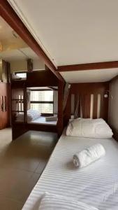 Route 66 Beach Hostel - 3