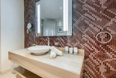 Maison Privee - Cool Dubai Apt next Burj Khalifa & Design District - 52