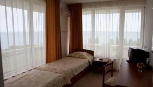 Frederic Joliot Curie - 4