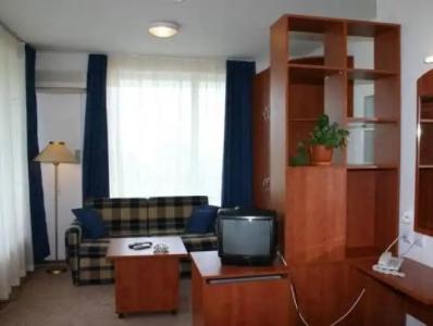 Frederic Joliot Curie - 5