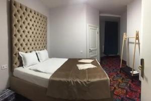 De Paris Hotel, Kiev