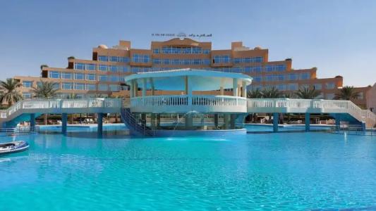 Al Salam Grand & Resort - 12