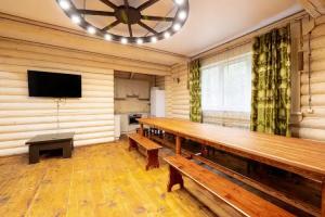 Berendey Guest House in the forest, Vladimir