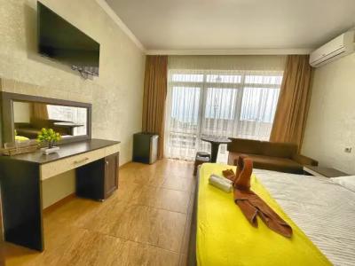 Gardenberry Resort - 11