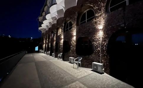 The Hill Guest House - 11