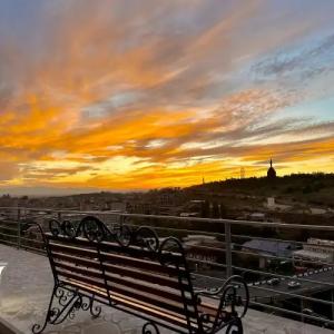 The Hill Guest House - 16