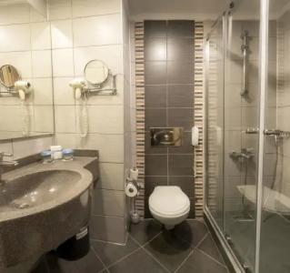 Dream World Palace - 8