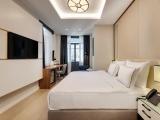 Superior Double room with balcony and with city view