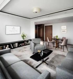 Kings Valley Medical & Spa - 77