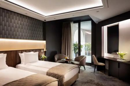 Kings Valley Medical & Spa - 87