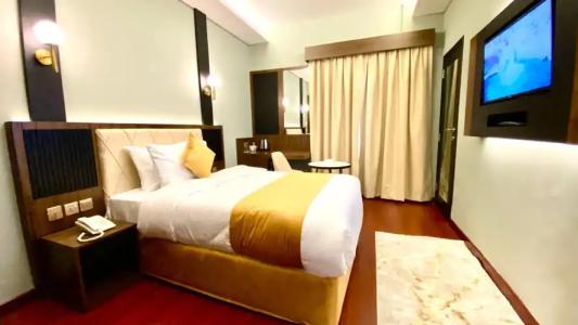 Concorde Inn - 2