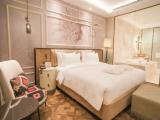 Deluxe Double Suite with city view