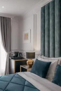 Praxitelous Luxury Suites - 24