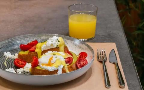 Praxitelous Luxury Suites - 12